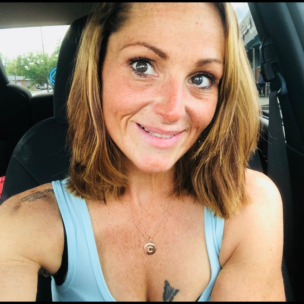 Meet your Posher, Cassandra